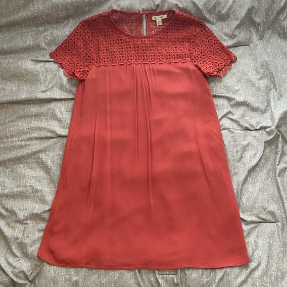 Francesca’s Red Dress - Picture 1 of 5